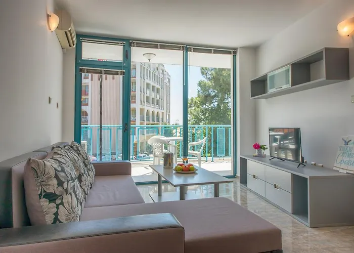 Top-located With Balcony Slăntjev Brjag