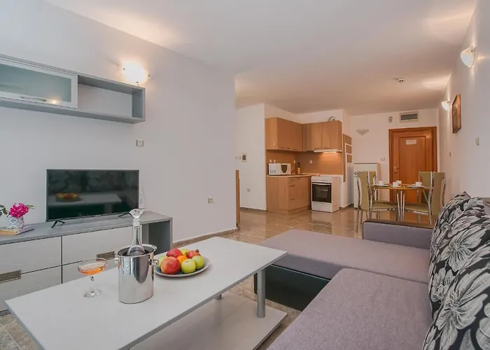 Top-located With Balcony Lägenhet *