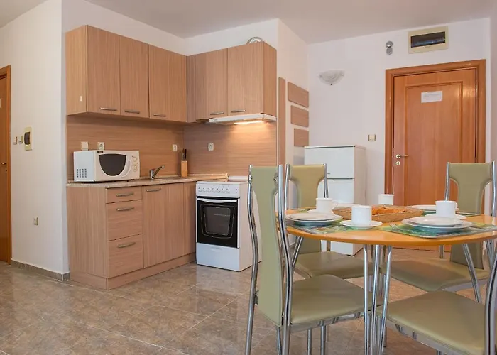 Top-located With Balcony Slăntjev Brjag