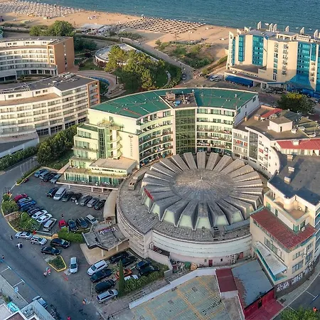Top-located With Balcony ساني بيتش