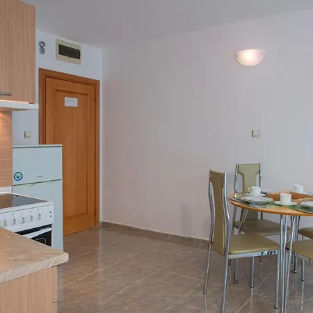 Top-located With Balcony Daire Sunny Beach